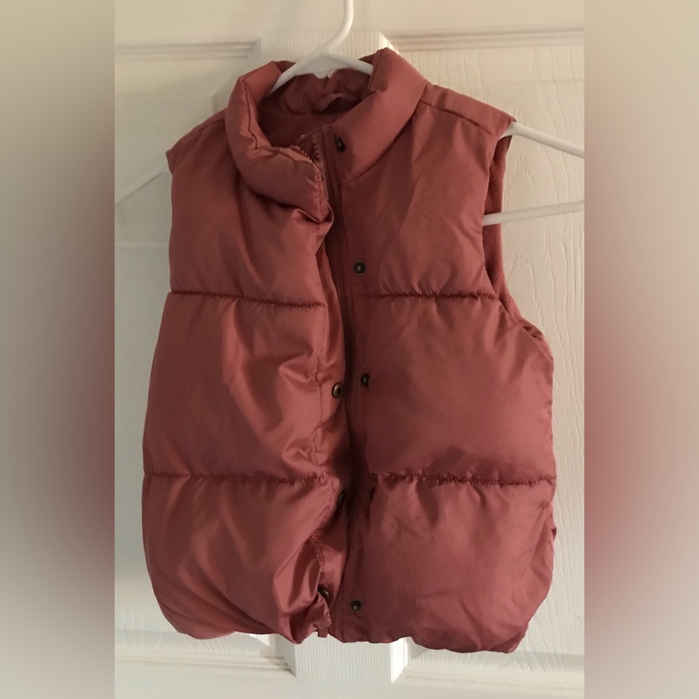Old Navy Puffer Vest Size 5T